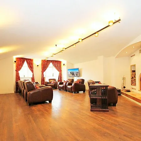 Jagdschloss Zu 9 * Hohen Niendorf